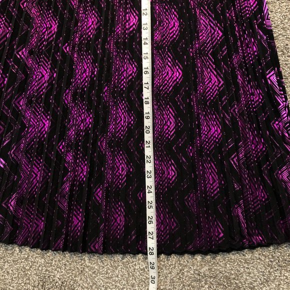 NWT LuLaRoe Jill Purple Skirt with Cole Haan Purple Wedges Size Small and 9.5B - Picture 11 of 12